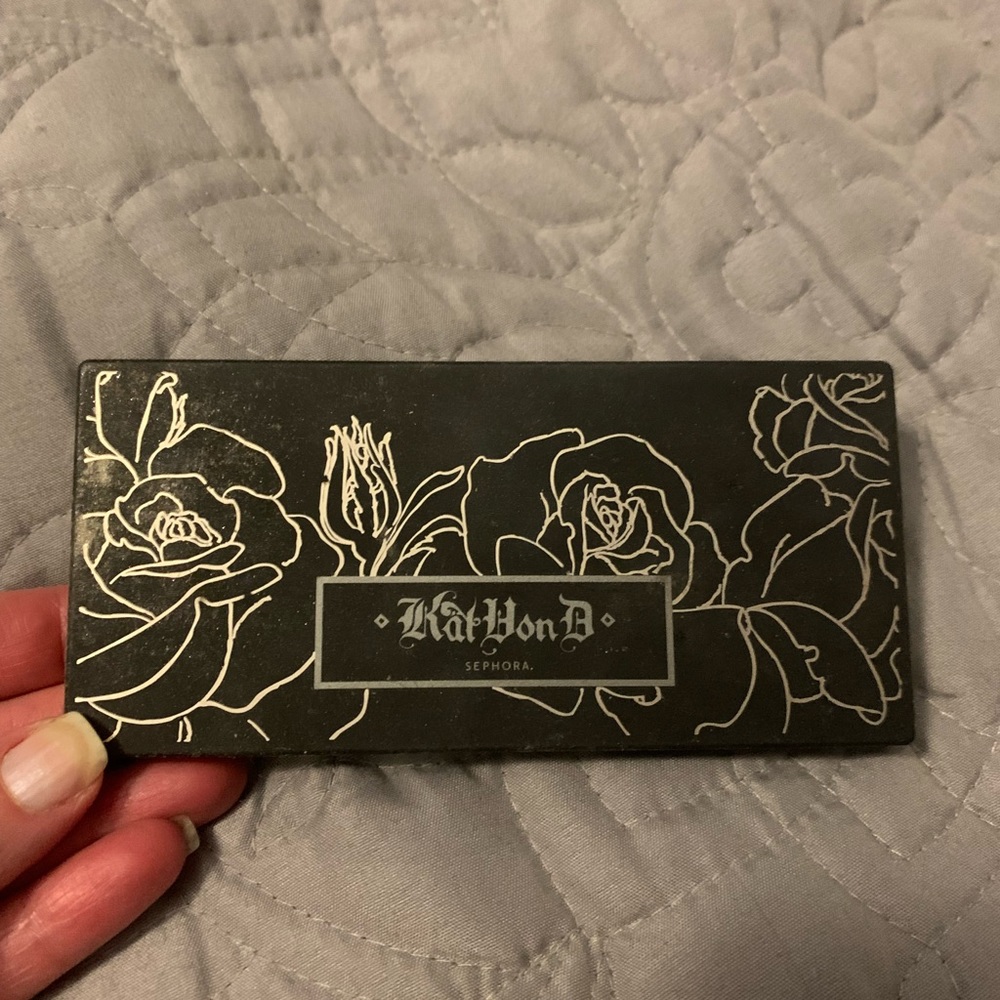 Kat Von D Beethoven Eyeshadow Makeup Palette for Sephora, Barely Used! - Picture 2 of 3